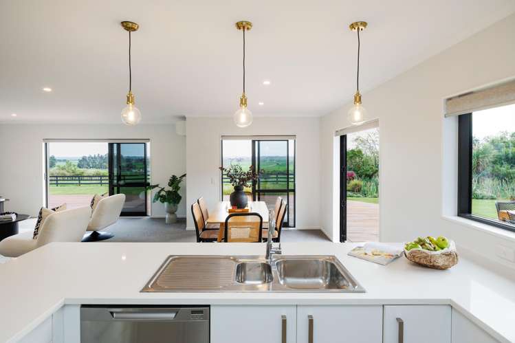 67 Albert Road Tokomaru_15