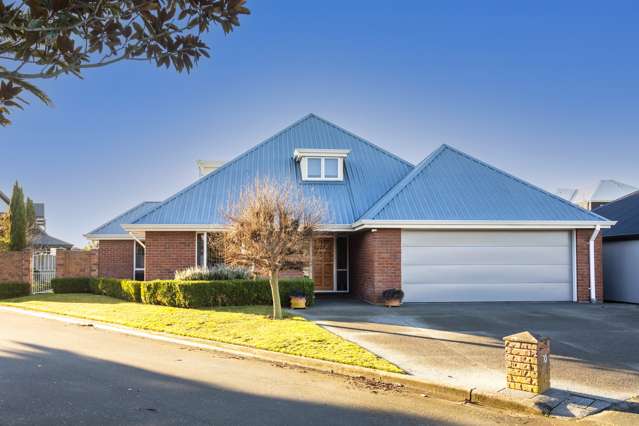 Fantastic Family Living in Coastal Cordyline