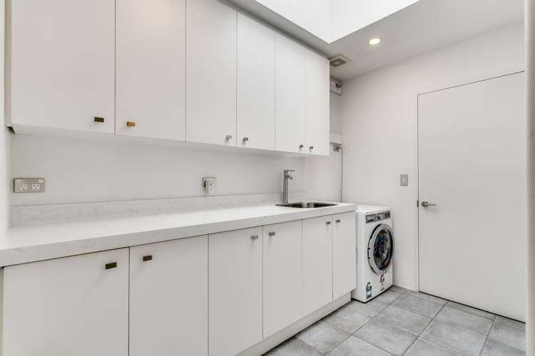 16 Longspur Avenue Wigram_16