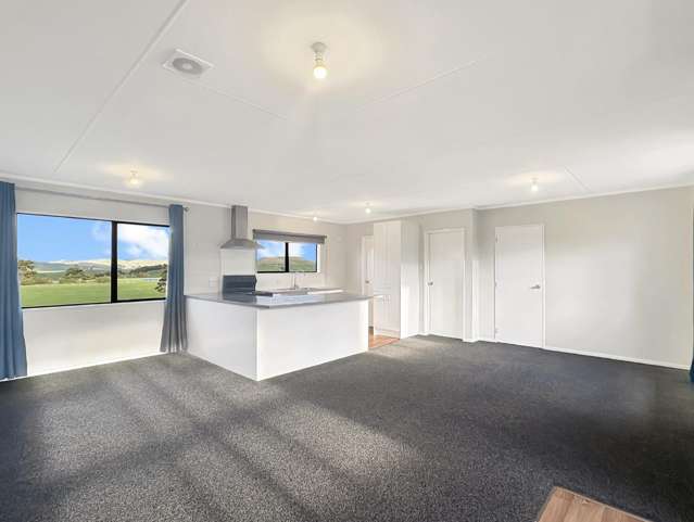 54 Moss Road 11184_4