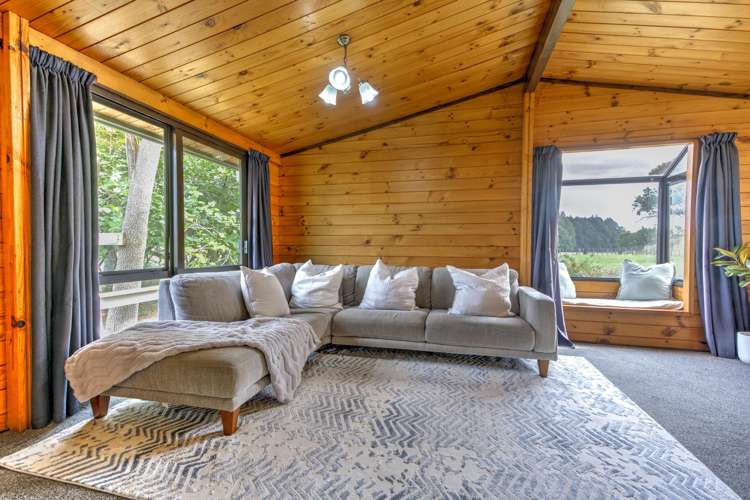 2/134 Barrett Road Temple View_8