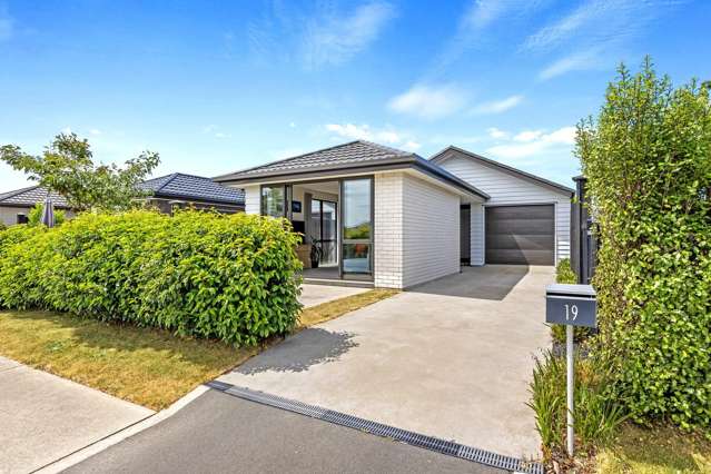 Three Bedroom House In Rolleston!