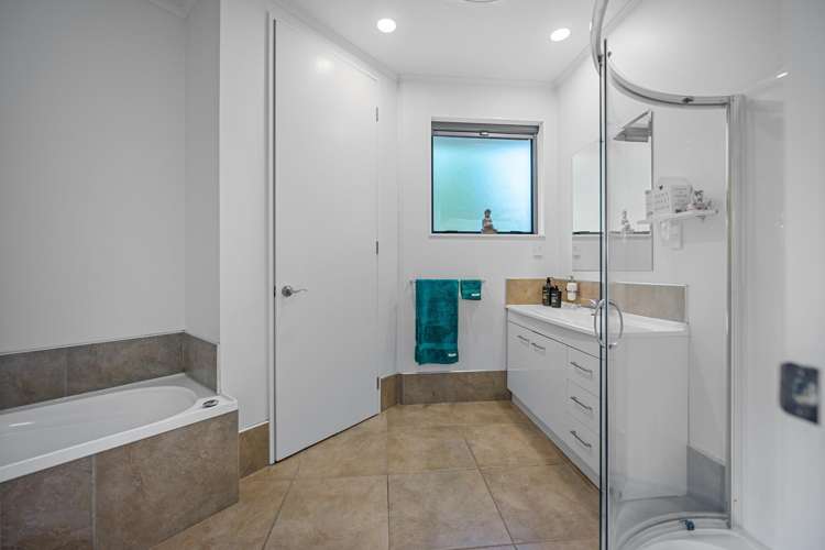 157 Barrett Road Riverhead_19