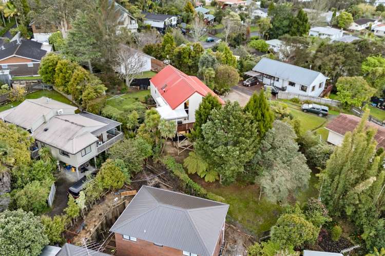 14 Longfellow Parade Glen Eden_13