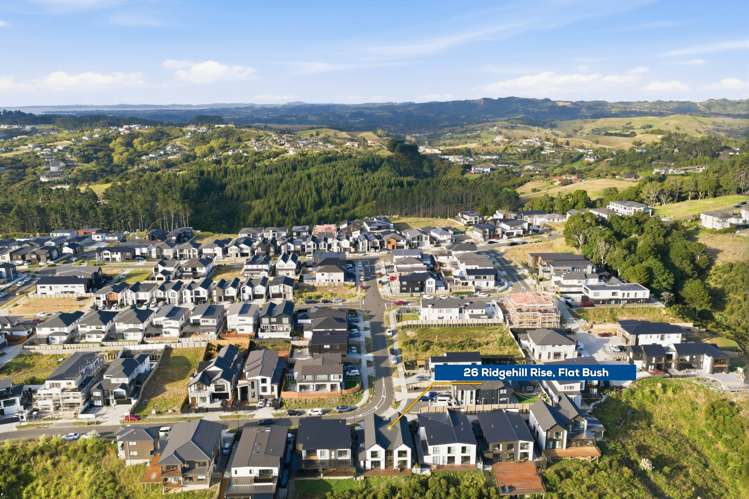 26 Ridgehill Rise Flat Bush_35