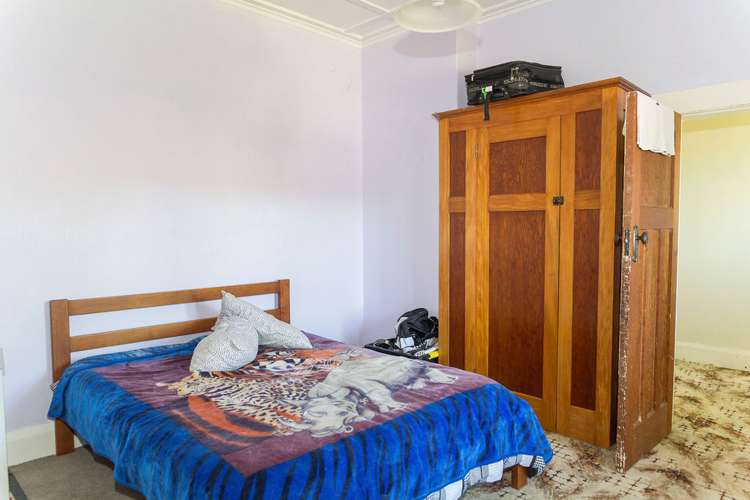 262 High Street Dannevirke_10