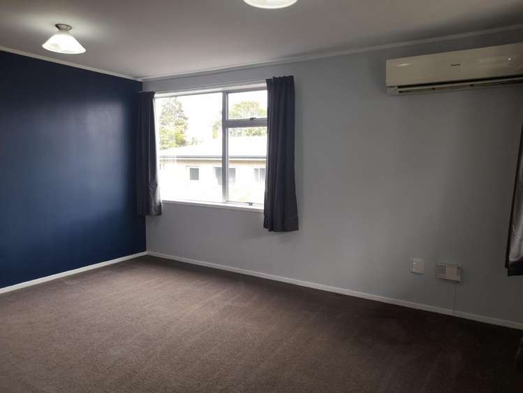 2/86 Tamatea Road 11209_3