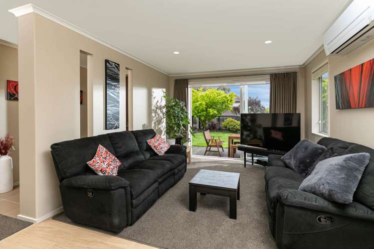 12 Huntington Park Drive Greenhithe_5