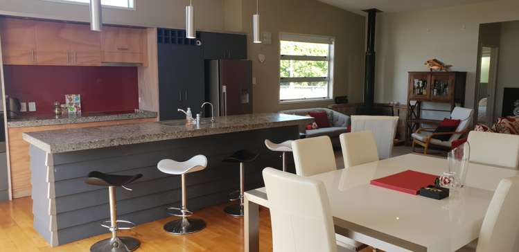 203 Linton Crescent Whangamata_2