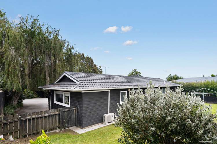 15 & 17 Glenmore Road Sunnyhills_5