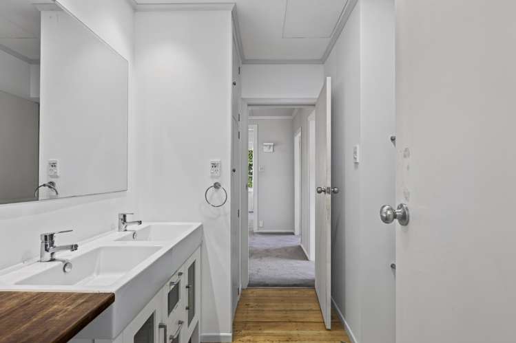 26 Clawton Street Westown_15