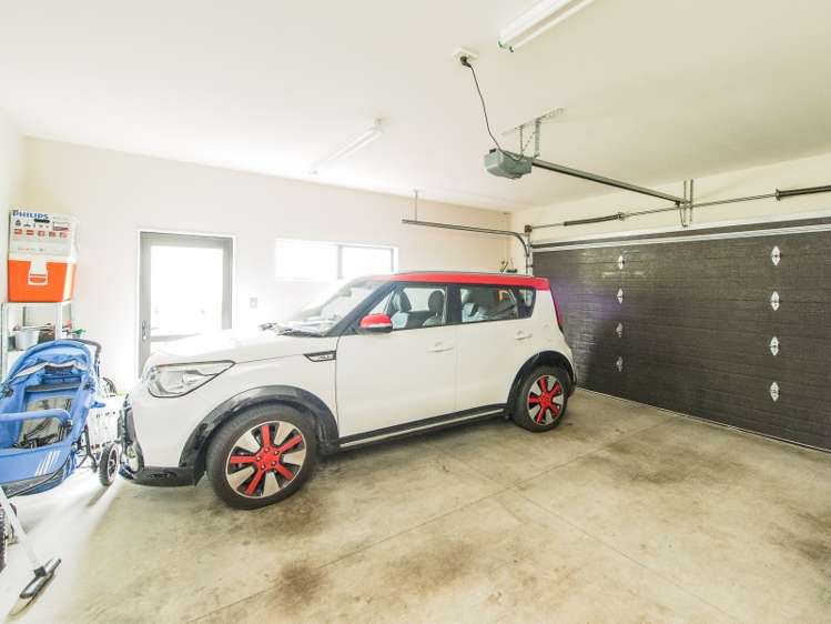 20 Lithgow Drive Otamatea_25