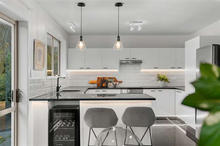 11 Gilders Grove Heathcote Valley_7