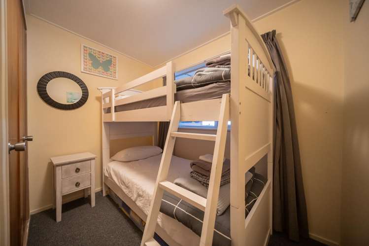 36 Govan Drive Te Anau_16