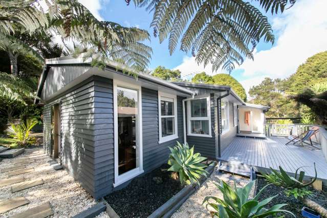 141 Woodlands Park Road Titirangi_1