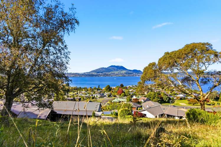 32 Mapara Road Acacia Bay_1