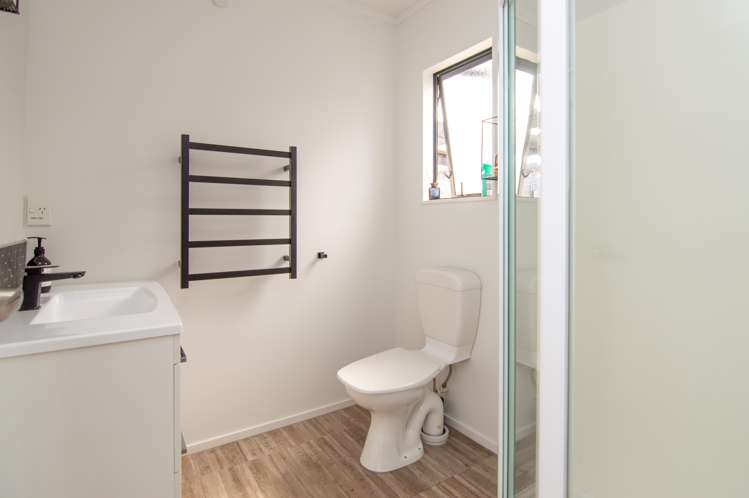 39 Dalfield Place Highbury_8