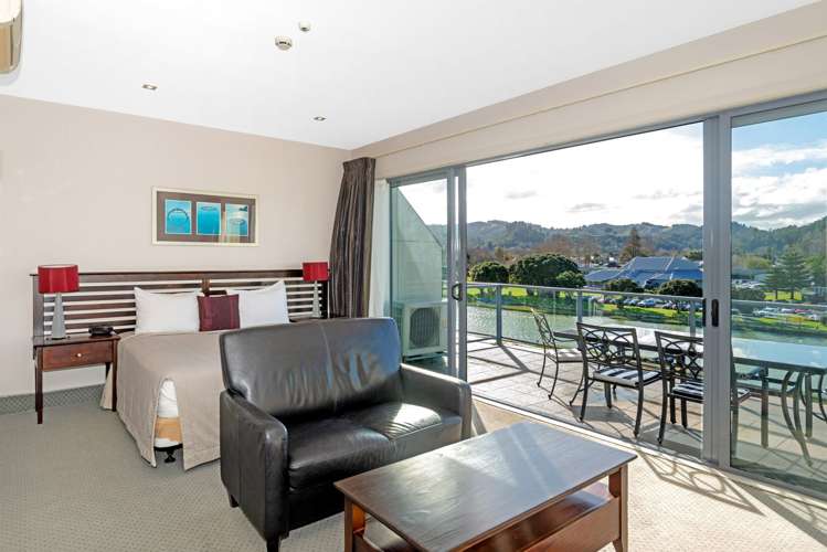 13 Gladstone Road Gisborne_7