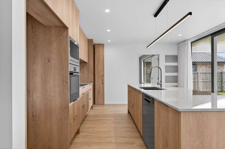 26 Taurangawaka Road One Tree Point_17