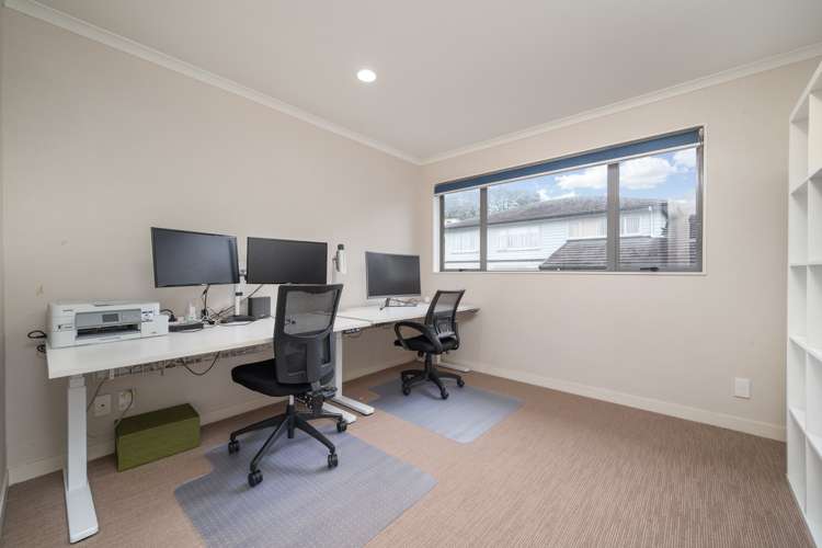 14 Woolaston Place Flat Bush_15