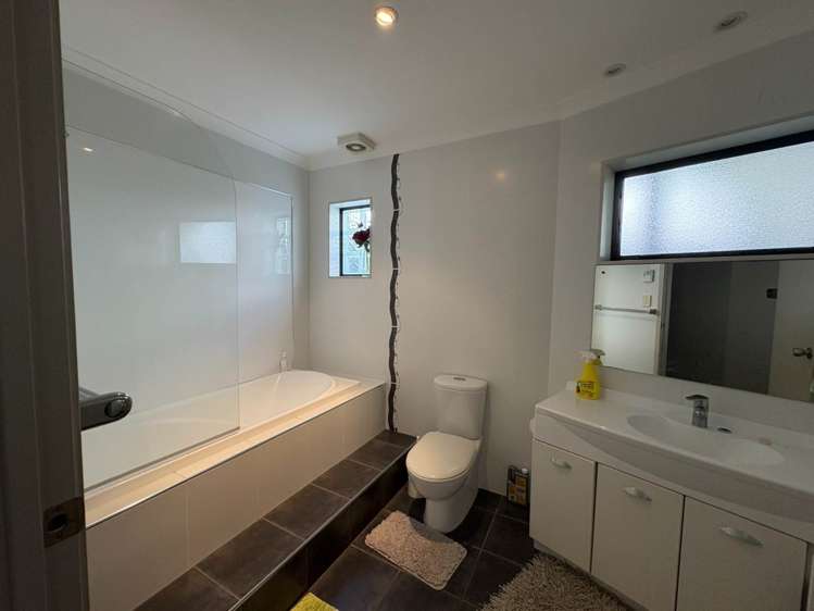 18 Sea Spray Drive Bucklands Beach_13