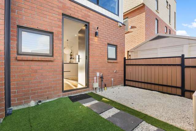 3 Hermitage Street Flat Bush_4