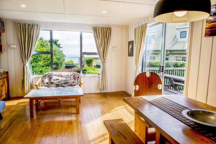 8 Braemar Avenue Coopers Beach_19