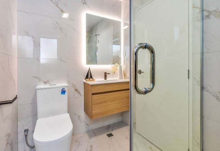 2/24 Great South Road Manurewa_4