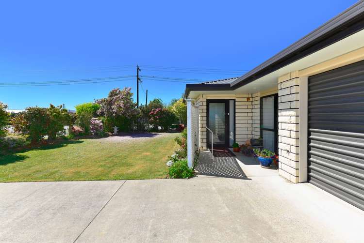 1b Coleman Place Darfield_4