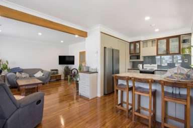 66 Beach Road_4