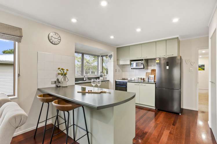 255 Glengarry Road Glen Eden_14