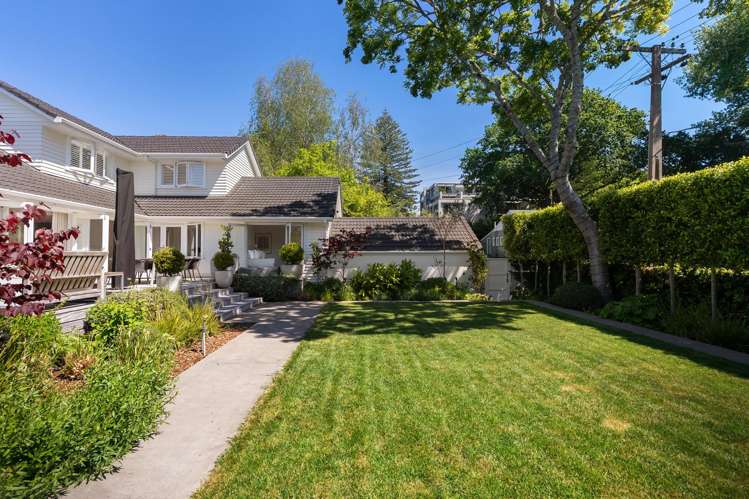 2 Crown Lane Remuera_13