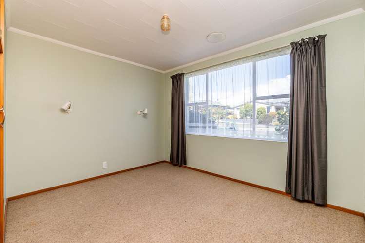 13 Cross Street Marchwiel_13