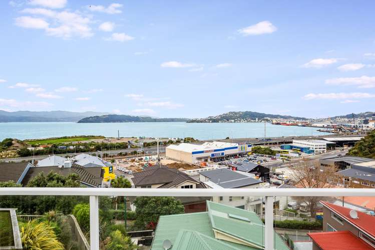 13 Curnow Way Kaiwharawhara_10