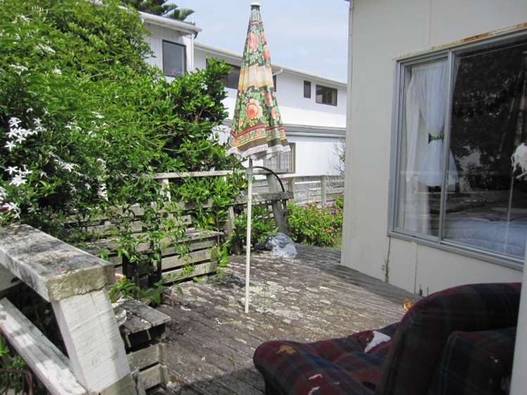 9 Ohinemuhu Street Porangahau_11