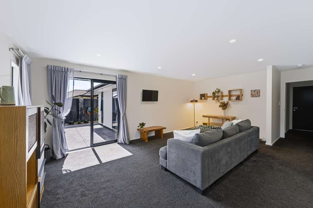 18 Durells Crescent_1