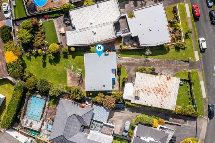 2/48 Churchill Road Murrays Bay_18