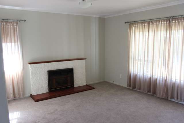 19 Kirrie Avenue Te Atatu South_1