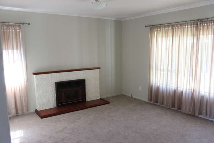 19 Kirrie Avenue Te Atatu South_1