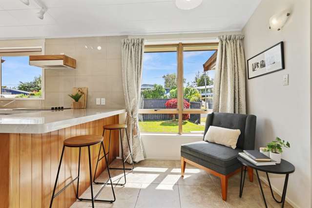 29 Ingle Avenue Waipahihi_4