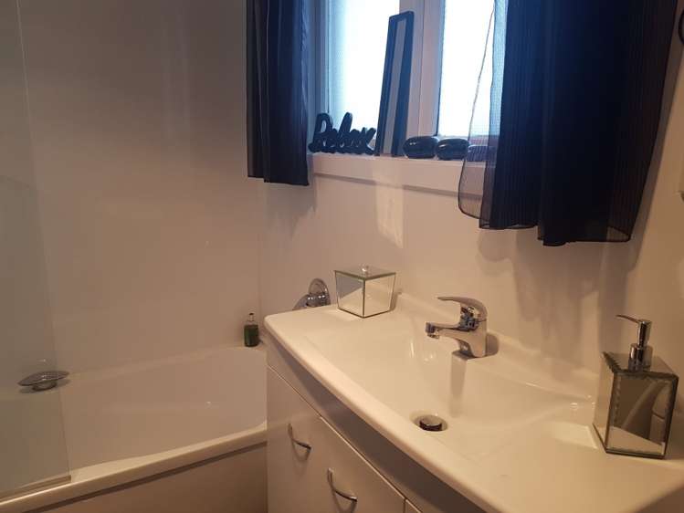 23 Keith Road Paroa_11