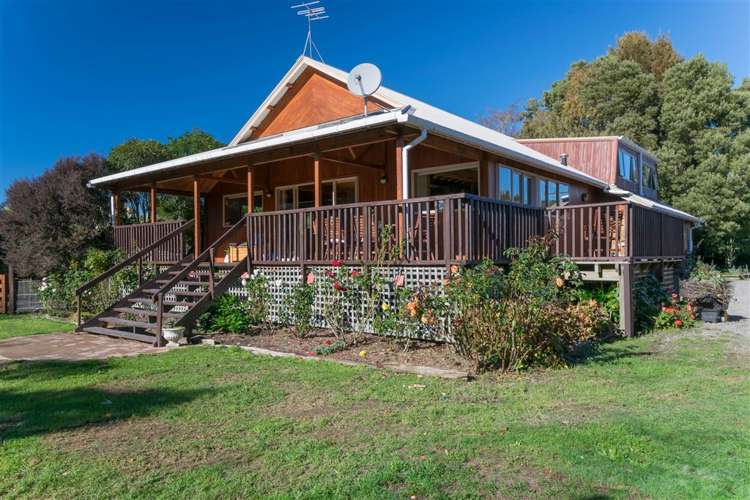 52 Bush Road Tuamarina_26