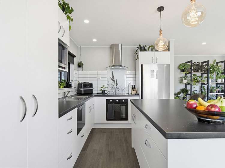 2/604 Alexandra Street Parkvale_9