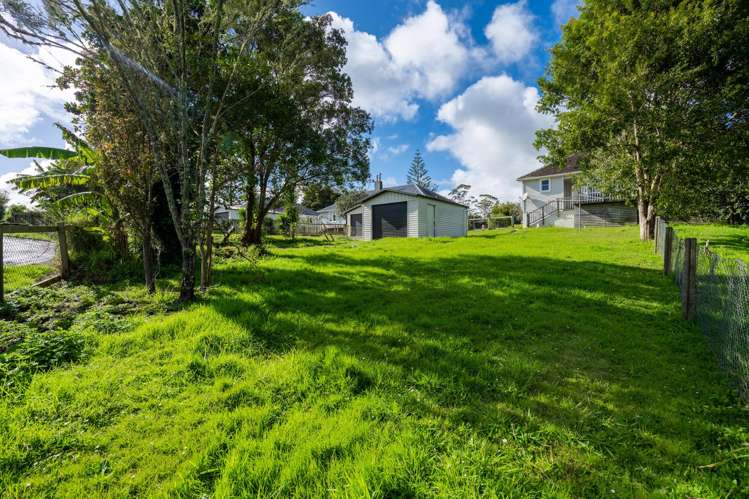 12, 14, 16, 18, 20, 22 Mill Road Kawakawa_26