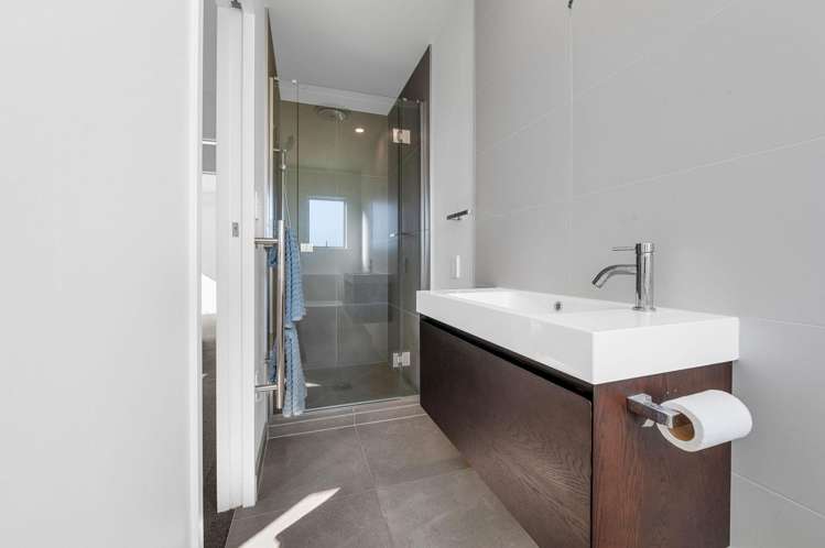 10 Strata View Western Heights_11