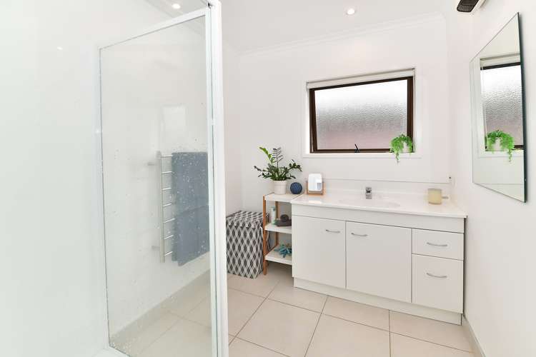 3/226 Centreway Road Orewa_12