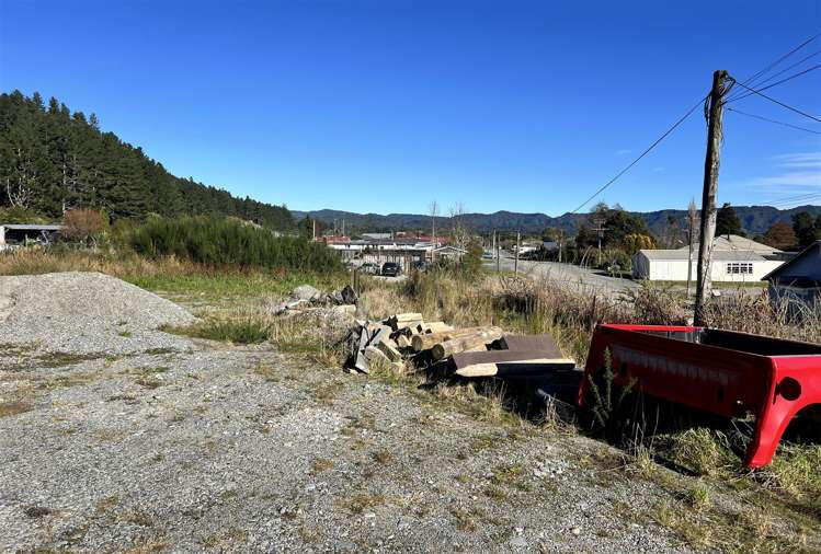 86 & 88 Omapere Street Dobson_6