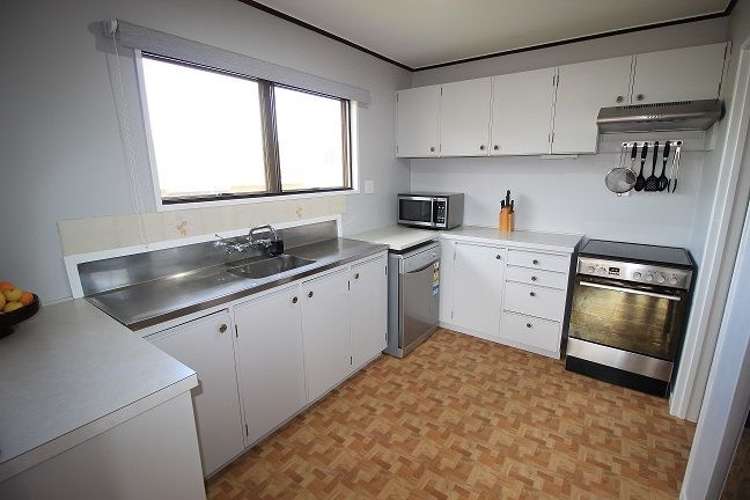 7 Elmes Place Matua_9