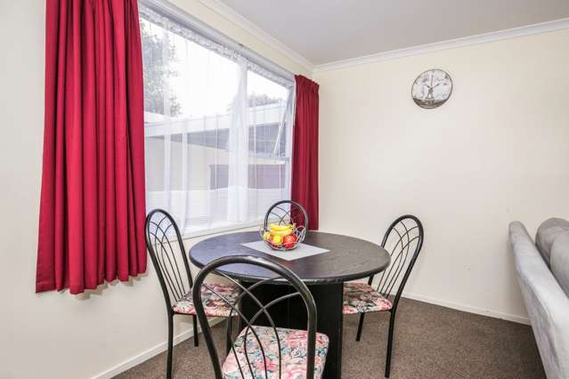 2/22c West Coast Road Glen Eden_2