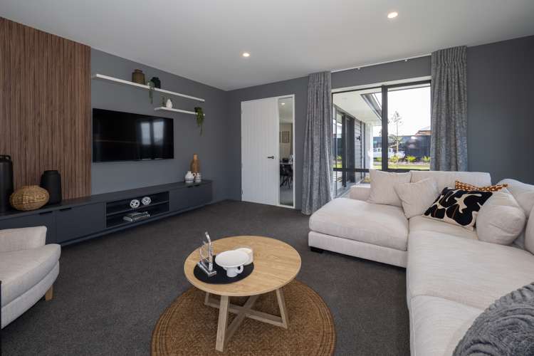 4 Strowan Avenue Elgin_11